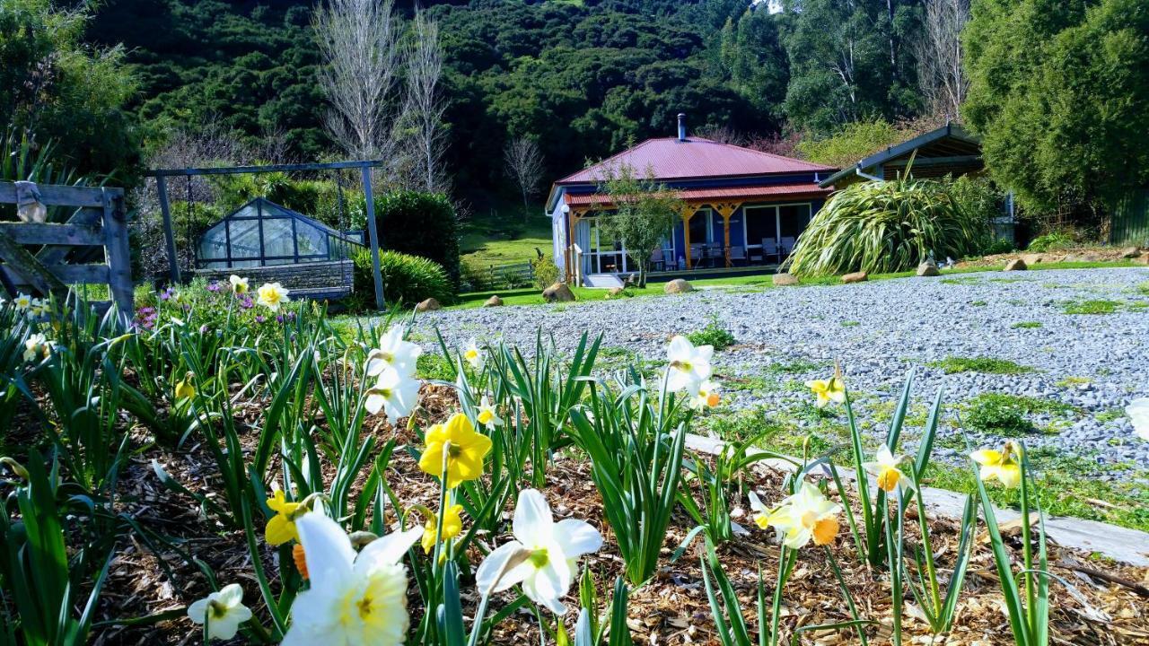Koromiko Cottage At Lochsloy Farmstay Little River Buitenkant foto